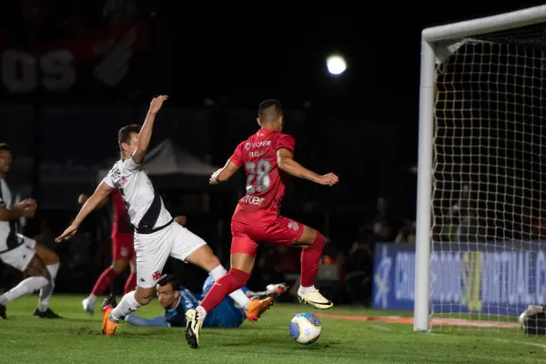 Sơ đồ chiến thuật 3-3-1-3