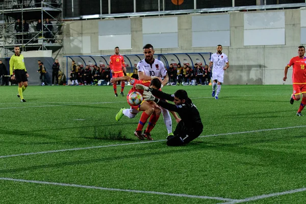 Luật bóng đá Olympic khác gì so với luật FIFA ?
